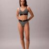 Graafinen Monogram-kuvioinen Microfiber-joustava Bralette kevyesti vuorattu Graafinen Monogram-kuvioinen Microfiber-joustava Bralette kevyesti vuorattu