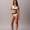 Graafinen Monogram-Microfiber-stretch-korkeavyötäröinen Bikini-alushousu Graafinen Monogram-Microfiber-stretch-korkeavyötäröinen Bikini-alushousu