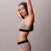 Graafinen monogrammi, Microfiber, joustava, Unlined Bralette Graafinen monogrammi, Microfiber, joustava, Unlined Bralette