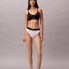 Graafinen monogrammi, Microfiber, joustava, Unlined Bralette Graafinen monogrammi, Microfiber, joustava, Unlined Bralette