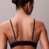 Graafinen monogrammi-Microfiber-kuituinen joustava, kevyesti vuorattu kolmiomallinen Bralette Graafinen monogrammi-Microfiber-kuituinen joustava, kevyesti vuorattu kolmiomallinen Bralette