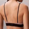 Graafinen monogrammi-Microfiber-kuituinen joustava, kevyesti vuorattu kolmiomallinen Bralette Graafinen monogrammi-Microfiber-kuituinen joustava, kevyesti vuorattu kolmiomallinen Bralette