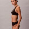 Graafinen monogrammi-Microfiber-kuituinen joustava, kevyesti vuorattu kolmiomallinen Bralette Graafinen monogrammi-Microfiber-kuituinen joustava, kevyesti vuorattu kolmiomallinen Bralette