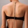 Halter-leikkausinen minimekko Halter-leikkausinen minimekko