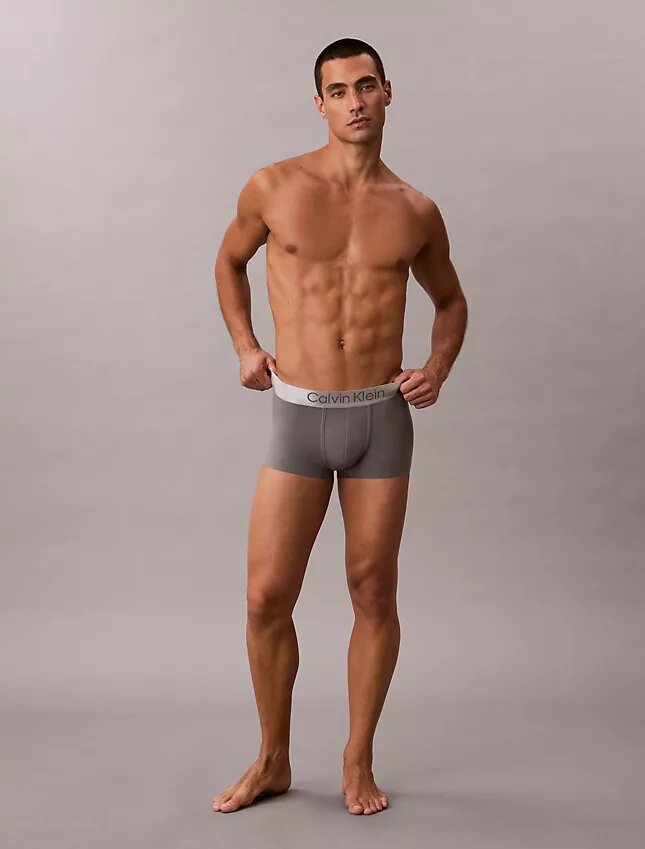 Harjattu Microfiber-materiaaliin perustuva joustava Low Rise Trunk-alushousu Harjattu Microfiber-materiaaliin perustuva joustava Low Rise Trunk-alushousu