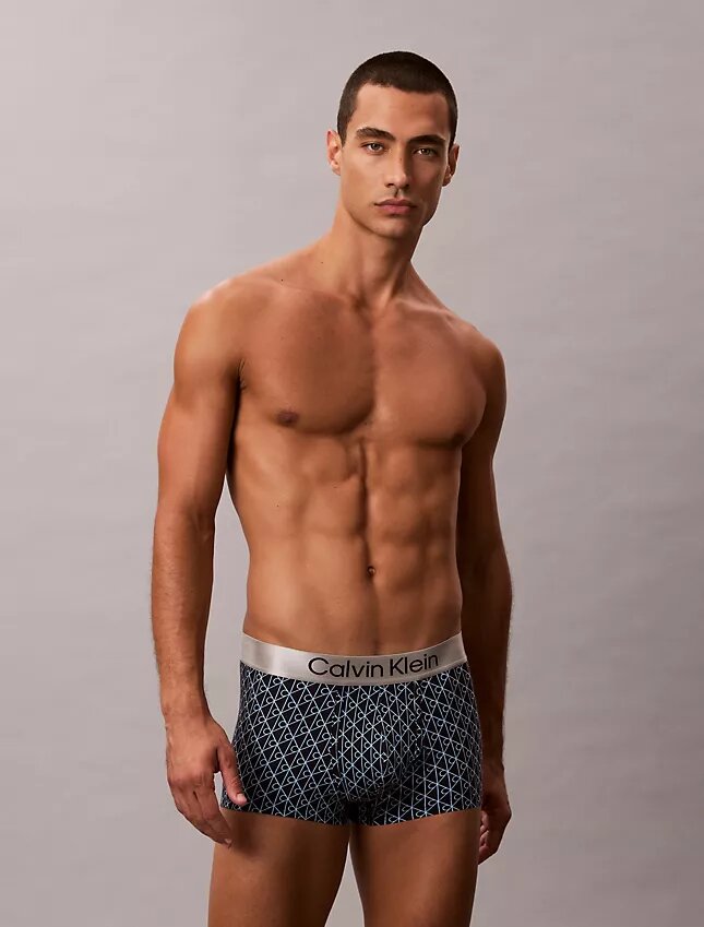 Harjattu Microfiber-materiaaliin perustuva joustava Low Rise Trunk-alushousu Harjattu Microfiber-materiaaliin perustuva joustava Low Rise Trunk-alushousu