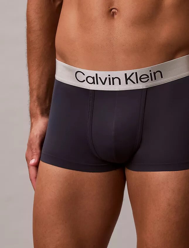 Harjattu Microfiber-materiaaliin perustuva joustava Low Rise Trunk-alushousu Harjattu Microfiber-materiaaliin perustuva joustava Low Rise Trunk-alushousu