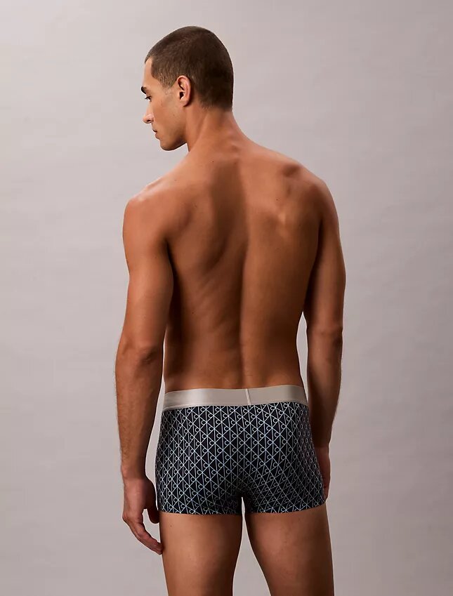 Harjattu Microfiber-materiaaliin perustuva joustava Low Rise Trunk-alushousu Harjattu Microfiber-materiaaliin perustuva joustava Low Rise Trunk-alushousu