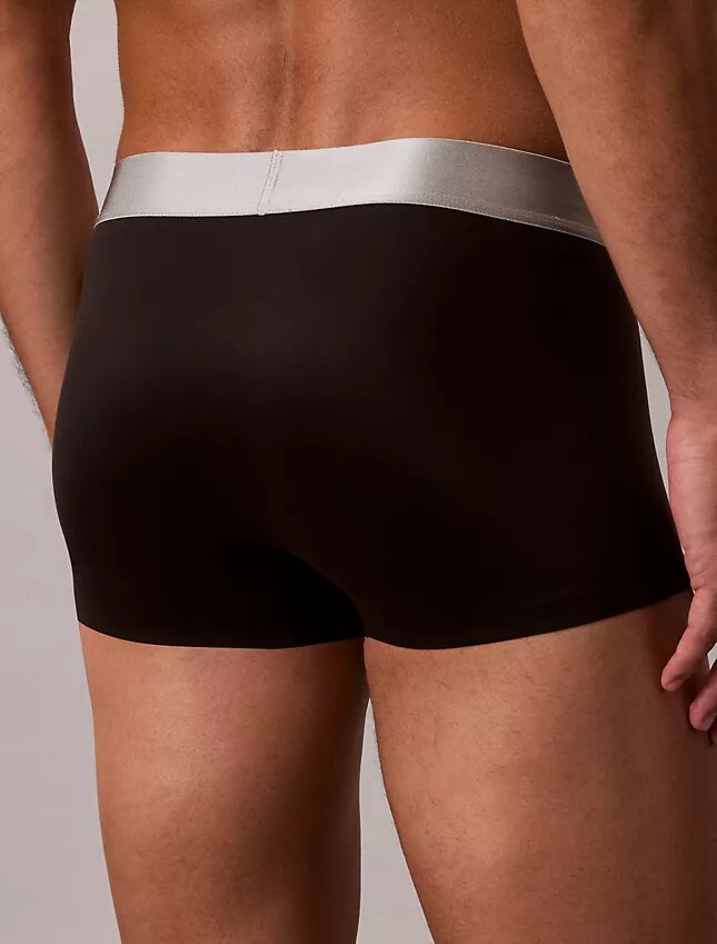 Harjattu Microfiber-materiaaliin perustuva joustava Low Rise Trunk-alushousu Harjattu Microfiber-materiaaliin perustuva joustava Low Rise Trunk-alushousu
