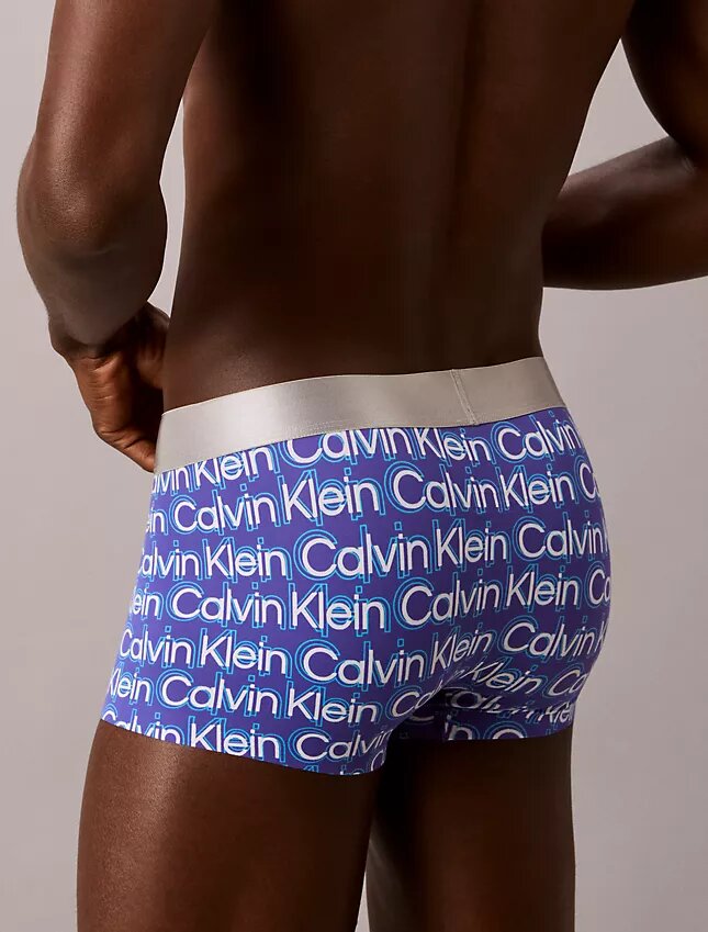 Harjattu Microfiber-materiaaliin perustuva joustava Low Rise Trunk-alushousu Harjattu Microfiber-materiaaliin perustuva joustava Low Rise Trunk-alushousu