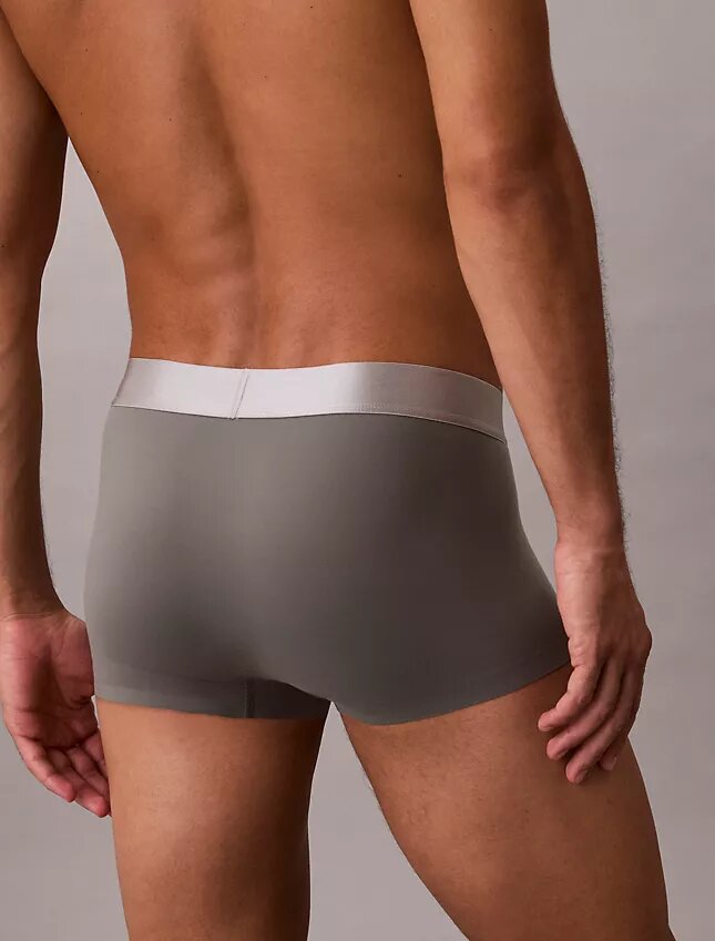 Harjattu Microfiber-materiaaliin perustuva joustava Low Rise Trunk-alushousu Harjattu Microfiber-materiaaliin perustuva joustava Low Rise Trunk-alushousu