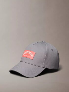Heritage Classic -baseball-lippis