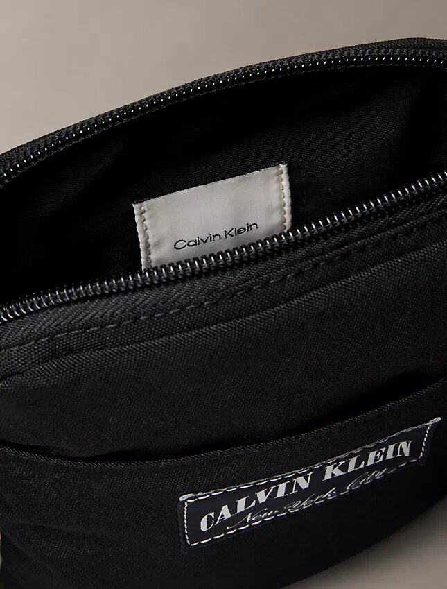 Heritage Classic Capsule Reporter -laukku Heritage Classic Capsule Reporter -laukku