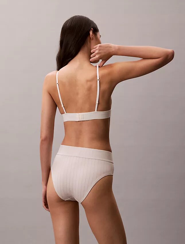 Heritage Classic Cotton Stretch Bralette, kevyesti vuorattu kolmiomallinen Bralette Heritage Classic Cotton Stretch Bralette, kevyesti vuorattu kolmiomallinen Bralette