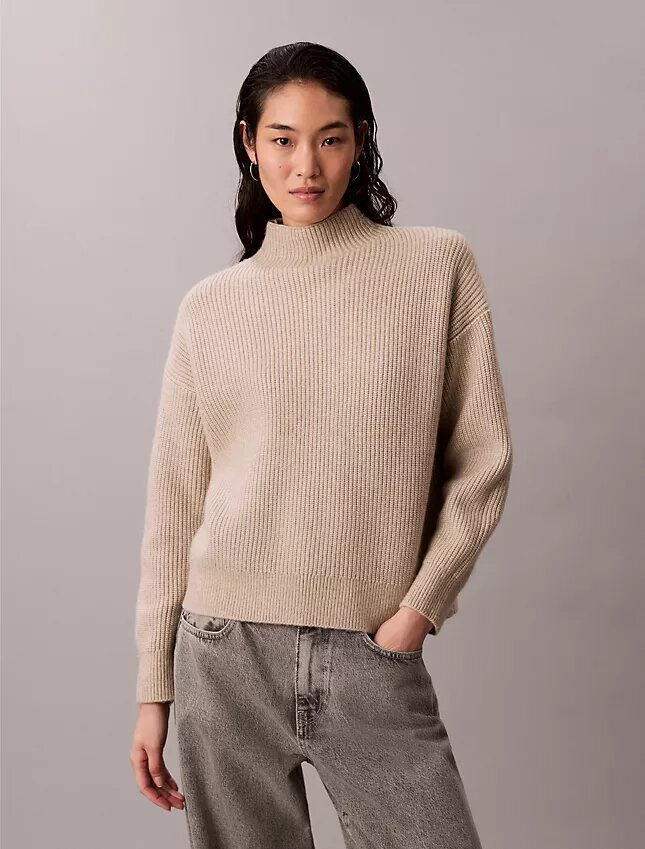 Hienoribbinen rento turtleneck-neule Hienoribbinen rento turtleneck-neule