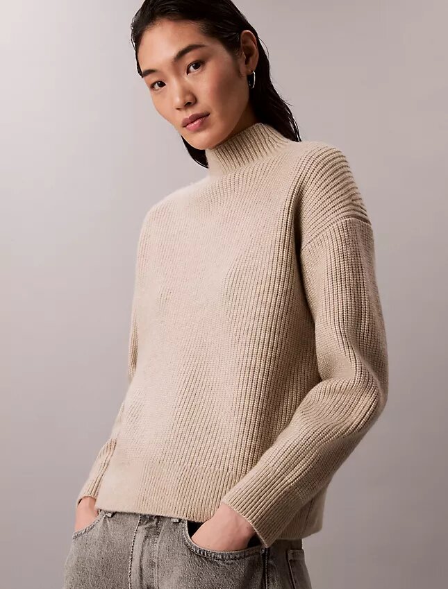Hienoribbinen rento turtleneck-neule Hienoribbinen rento turtleneck-neule