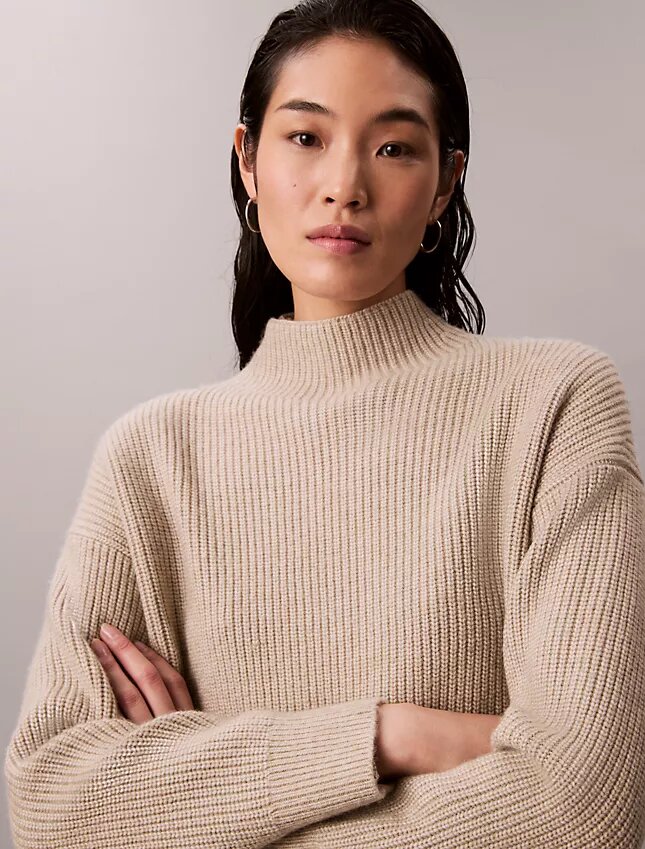 Hienoribbinen rento turtleneck-neule Hienoribbinen rento turtleneck-neule