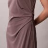 Hienostunut jersey-rypytysmekko Hienostunut jersey-rypytysmekko