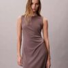 Hienostunut jersey-rypytysmekko Hienostunut jersey-rypytysmekko