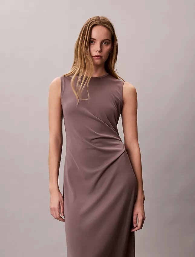 Hienostunut jersey-rypytysmekko Hienostunut jersey-rypytysmekko