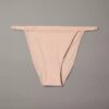 Ihanteellinen mikro-string-Bikini