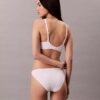 Ihanteellinen puuvillainen string-Bikini