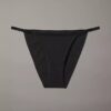 Ihanteellinen puuvillainen string-Bikini