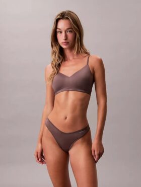 Ihanteellinen Thong