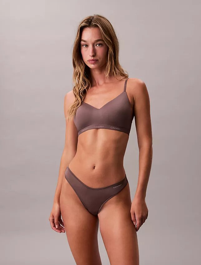 Ihanteellinen Thong Ihanteellinen Thong