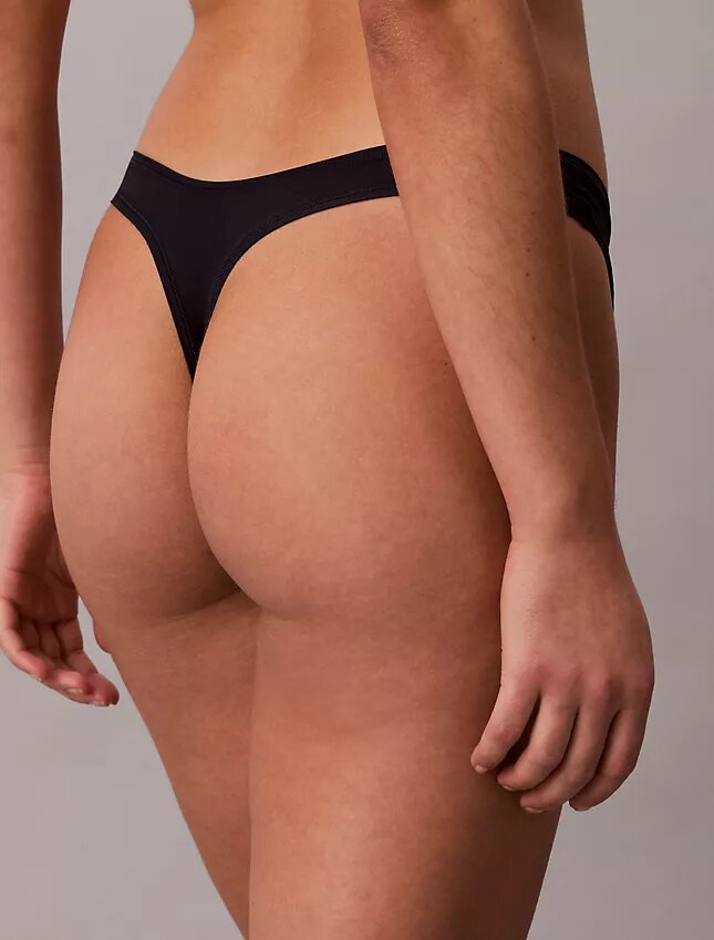 Ihanteellinen Thong Ihanteellinen Thong