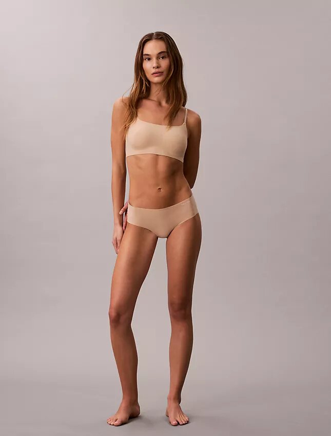 Invisibles-sarjan kaaritueton, kevyesti vuorattu Bralette Invisibles-sarjan kaaritueton, kevyesti vuorattu Bralette
