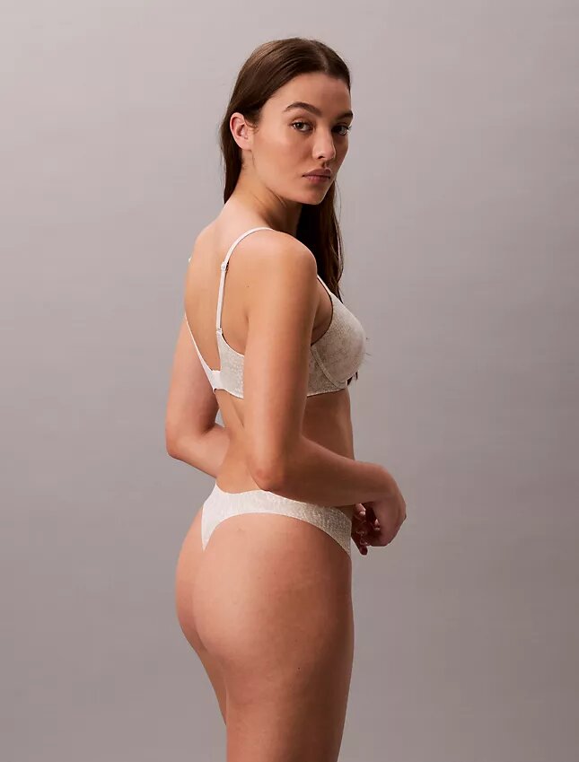 Invisibles-Thong Invisibles-Thong