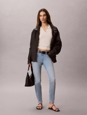 Keskikorkeat skinny-farkut