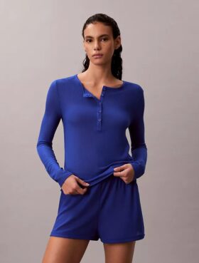 Kevyt vohvelineulottu Henley-paita