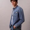 Klassinen napitettava Denim-paita Klassinen napitettava Denim-paita