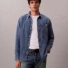 Klassinen napitettava Denim-paita Klassinen napitettava Denim-paita