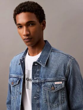 Klassinen Trucker Jacket