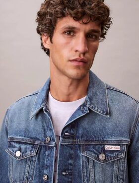 Klassinen Trucker Jacket