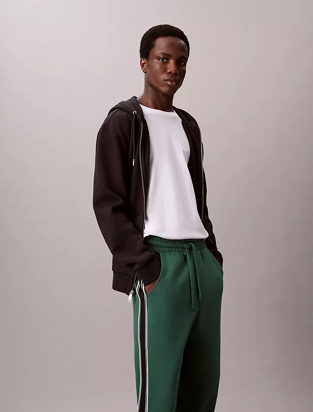 Klassiset fleece-verkkarihousut Klassiset fleece-verkkarihousut