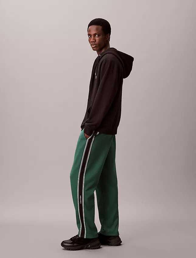 Klassiset fleece-verkkarihousut Klassiset fleece-verkkarihousut
