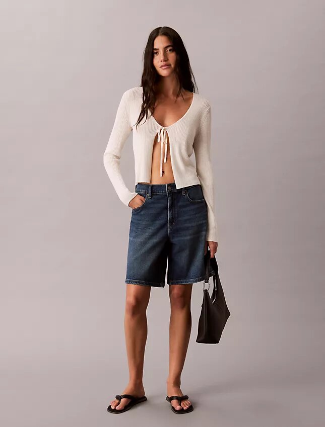 Käännetty helma A-linjaiset Denim-shortsit Käännetty helma A-linjaiset Denim-shortsit