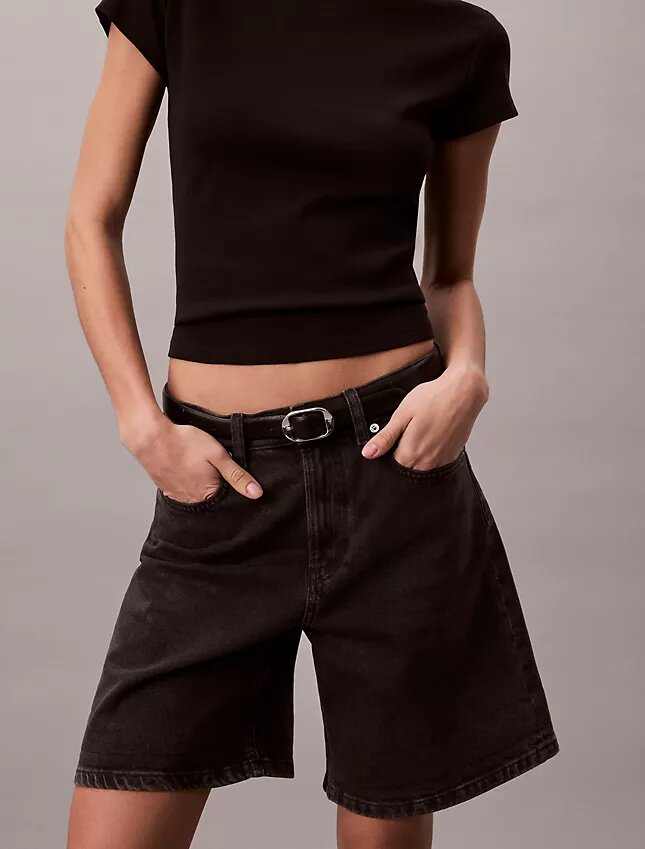 Käännetty helma A-linjaiset Denim-shortsit Käännetty helma A-linjaiset Denim-shortsit