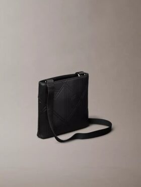 Kohokuvioitu logomerkki Crossbody-laukku