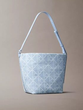 Koko pinnan kattava Emblem-logolla koristeltu Denim-kassi