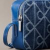 Koko pinnan kattava logomerkki Denim-kameralaukku Koko pinnan kattava logomerkki Denim-kameralaukku