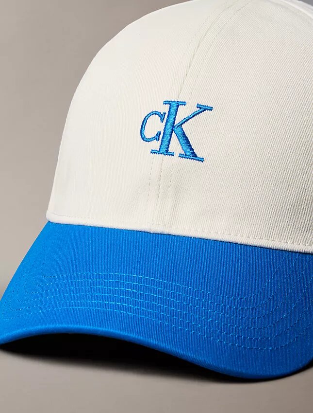 Kontrastivärinen brodeerattu logo-baseball-lippis Kontrastivärinen brodeerattu logo-baseball-lippis