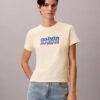 Kontrastivärinen logopainettu slim-T-paita Kontrastivärinen logopainettu slim-T-paita