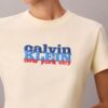 Kontrastivärinen logopainettu slim-T-paita Kontrastivärinen logopainettu slim-T-paita