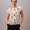 Kukkakuvioinen smock-yläosa Kukkakuvioinen smock-yläosa
