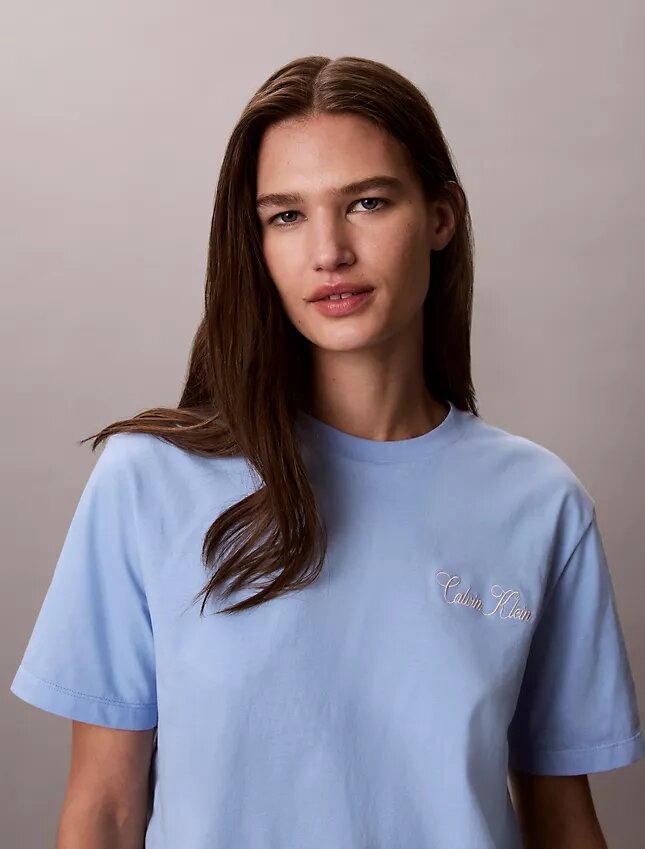 Kursivoitu Calvin Klein -grafiikkapait Kursivoitu Calvin Klein -grafiikkapait